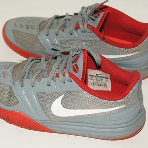 Nike KOBE Mentality BOYS 6Y Gray Red Basketball